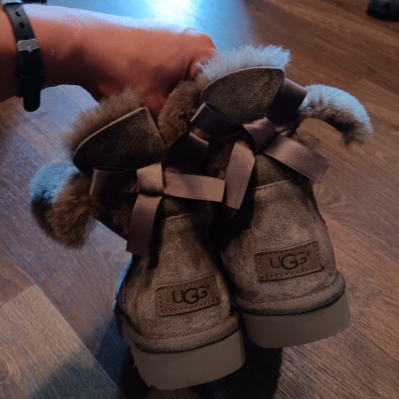 UGG Shoes - UGG Charcoal Fur-Lined Boots with bow, size 9